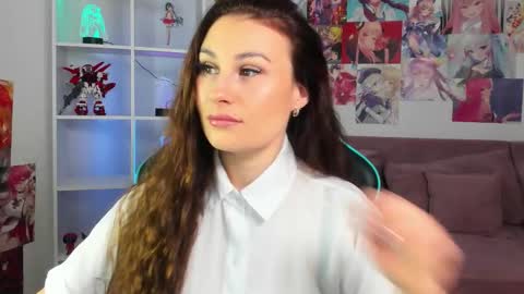 NoraFoxes online show from January 19, 5:39 am