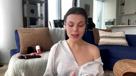 Nordic Belle online show from April 18, 4:09 pm