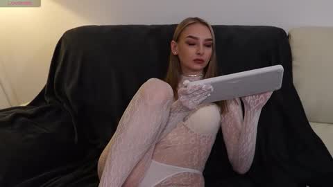 Goldie online show from February 26, 4:32 pm