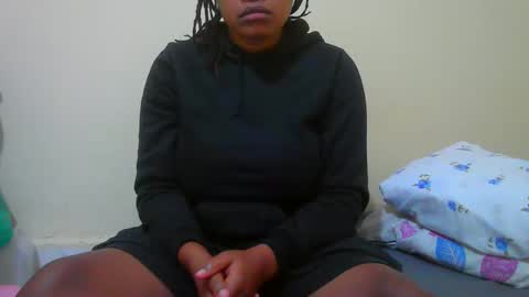 notoy1 online show from February 6, 7:16 pm