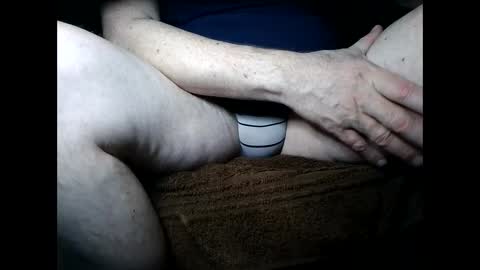 nottoobored online show from February 21, 4:04 am