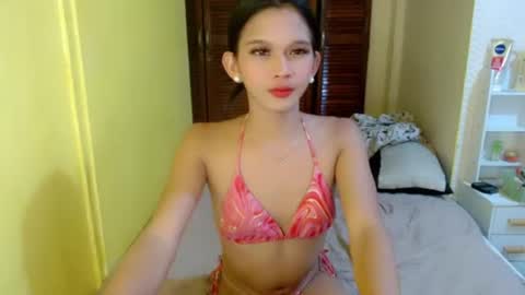 nova_licious online show from July 6, 9:28 am