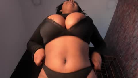 Snapshot of nova_swan chatting on February 27, 7:47 pm NOVA online show from February 27, 7:47 pm