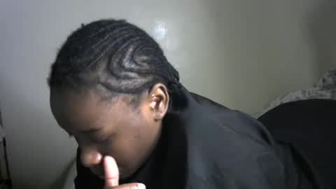 novaah online show from December 4, 4:01 am