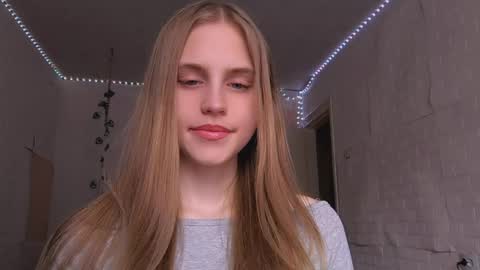 Mia Blake online show from April 15, 12:19 pm