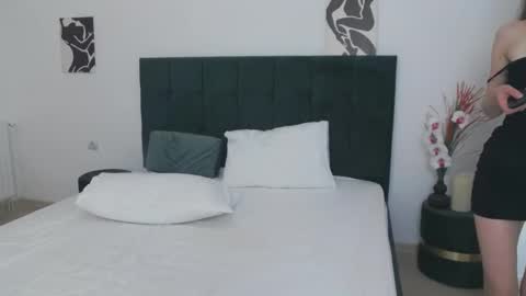 NovaViibe online show from November 22, 3:32 pm