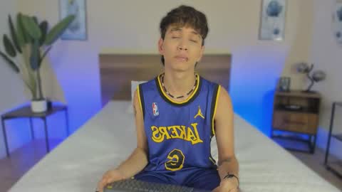 NovayBrian online show from November 23, 5:27 am