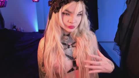 Goth Darling online show from May 27, 1:23 am