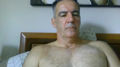 nudeisbest_123 online show from February 14, 4:37 am