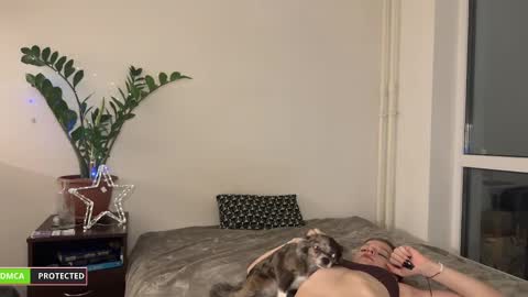 nura_foxx online show from January 12, 12:18 am