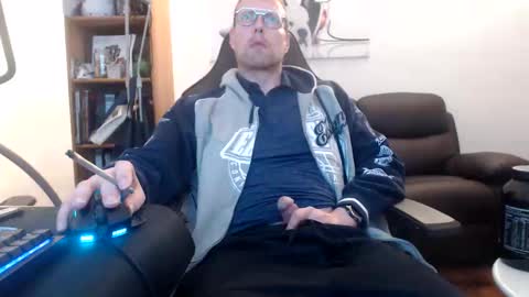 Snapshot of nursefan chatting on October 9, 7:19 pm nursefan online show from October 9, 7:19 pm