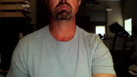 nvrenuff1979 online show from September 18, 11:36 am