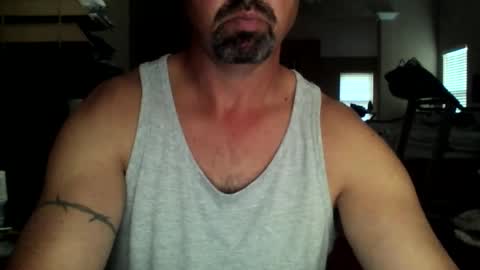 nvrenuff1979 online show from September 16, 11:34 am