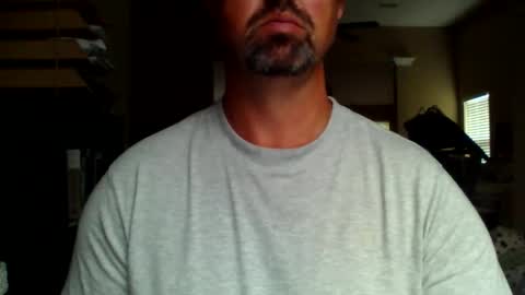 nvrenuff1979 online show from September 28, 12:36 pm