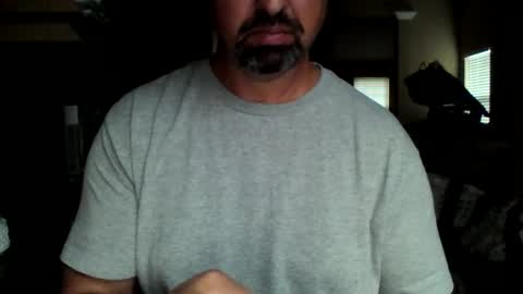 nvrenuff1979 online show from October 5, 12:24 pm