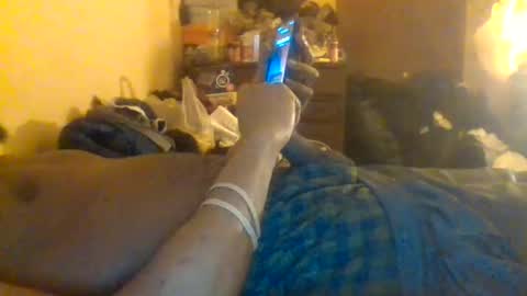 nycguy271 online show from May 24, 8:43 am