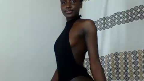 nylamoon1 online show from June 15, 2:25 am