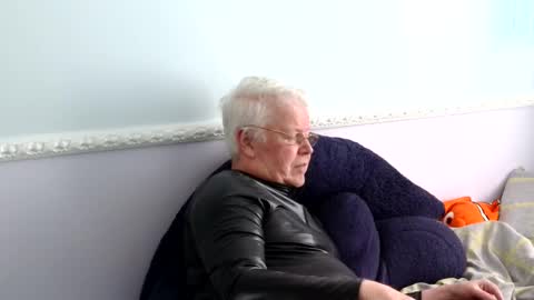 stockings  suspenders mad online show from June 9, 11:43 am