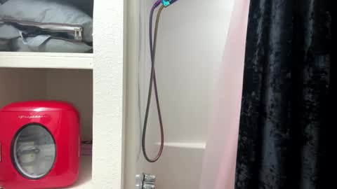 nymphomaticbaby online show from December 17, 5:30 pm