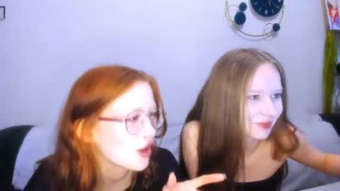 nyra_thira online show from June 10, 2:38 pm