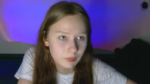 nyra_thira online show from November 26, 6:37 pm