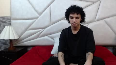 nyx_and_arian online show from April 14, 2:04 am