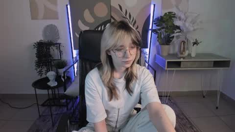 Nyx online show from June 5, 6:52 am