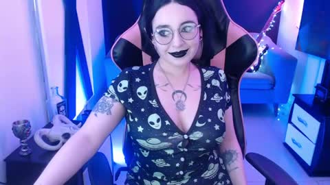 Nyx online show from June 5, 2:55 pm