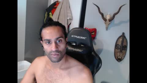 o0st0ned0o online show from January 9, 12:30 pm