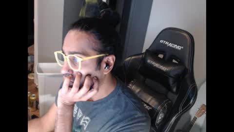 o0st0ned0o online show from January 9, 6:59 am