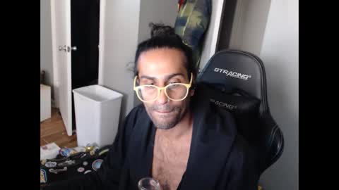 o0st0ned0o online show from January 8, 1:09 pm