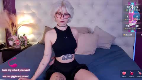 Moonlight online show from October 7, 7:10 pm