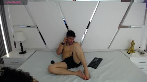 oblivionlove online show from May 12, 9:57 pm