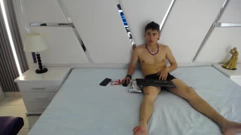 oblivionlove online show from April 21, 9:55 pm