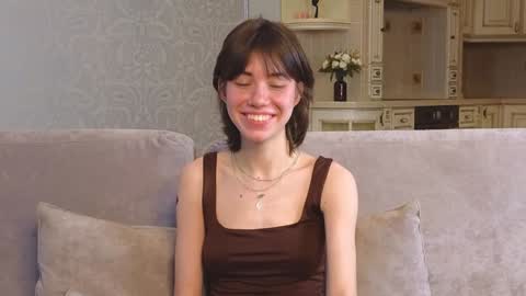 Polly online show from February 7, 7:29 am