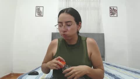 Val online show from April 7, 8:00 pm