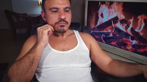 officeman7 online show from February 6, 6:13 pm