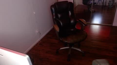 Money online show from March 30, 1:33 pm