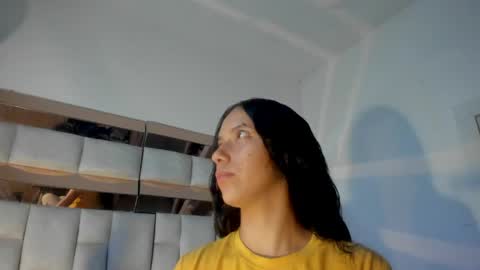 Holly  online show from April 15, 4:38 am