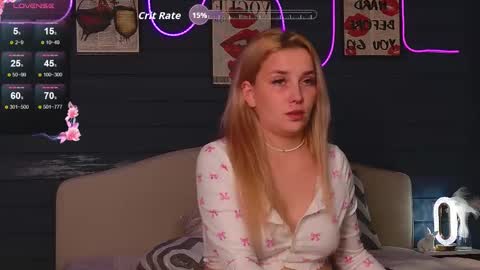 oh_my_julia online show from October 23, 6:31 pm