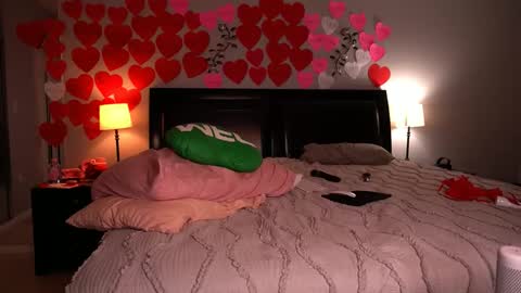 Kelly online show from February 11, 4:55 am