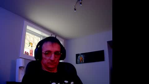 ohbitt online show from December 14, 8:59 pm