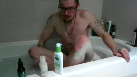 Snapshot of ohdoyle93 chatting on January 10, 1:32 am ohdoyle93 online show from January 10, 1:32 am