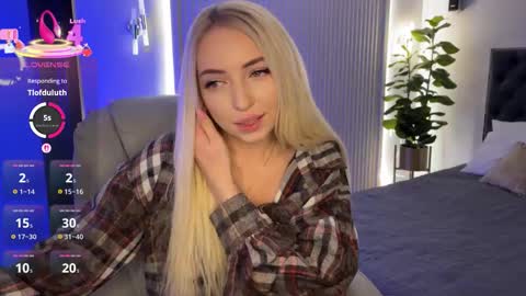 Emma online show from November 7, 2:14 am