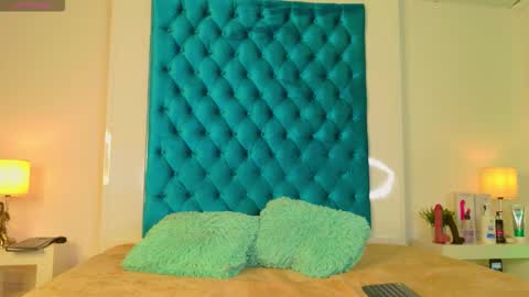  g  online show from March 4, 9:56 pm