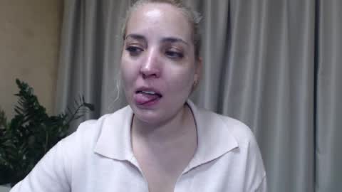 Mari online show from October 29, 6:19 pm