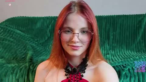 Yumi online show from April 10, 6:45 pm