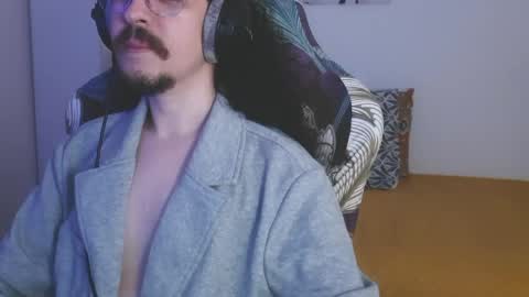 okako online show from April 19, 6:10 pm