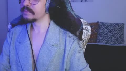 okako online show from April 21, 11:50 am