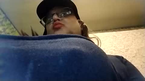 oldschool5678 online show from June 1, 5:42 am